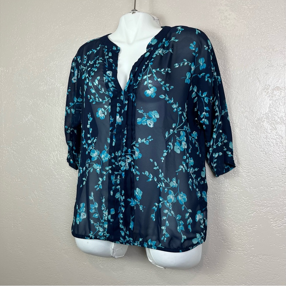 5 for $30 Gap women 3/4 sleeve v-neck blue black‎ floral blouse size large - Picture 3 of 16